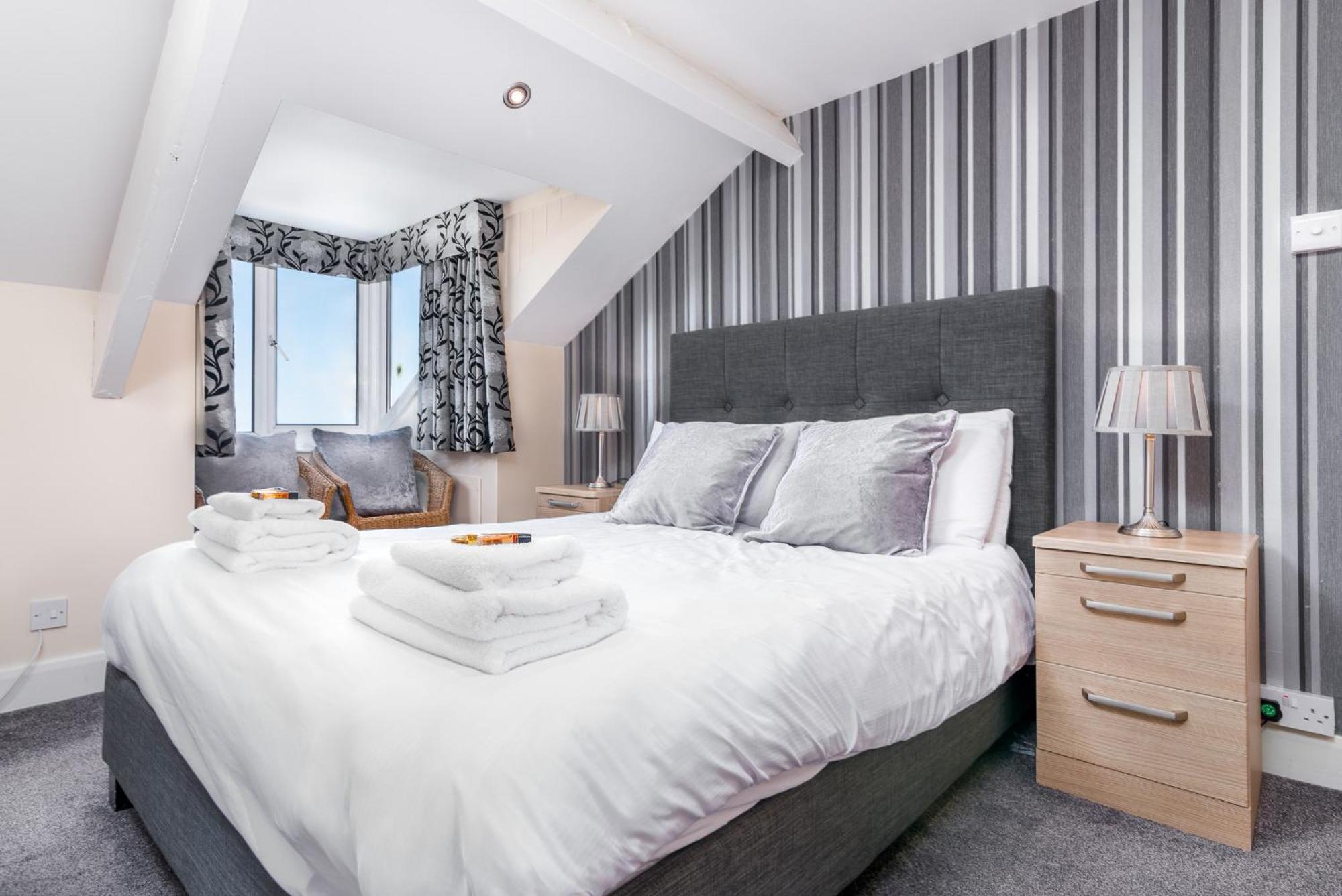 Riviera Guesthouse Whitby Ngoại thất bức ảnh