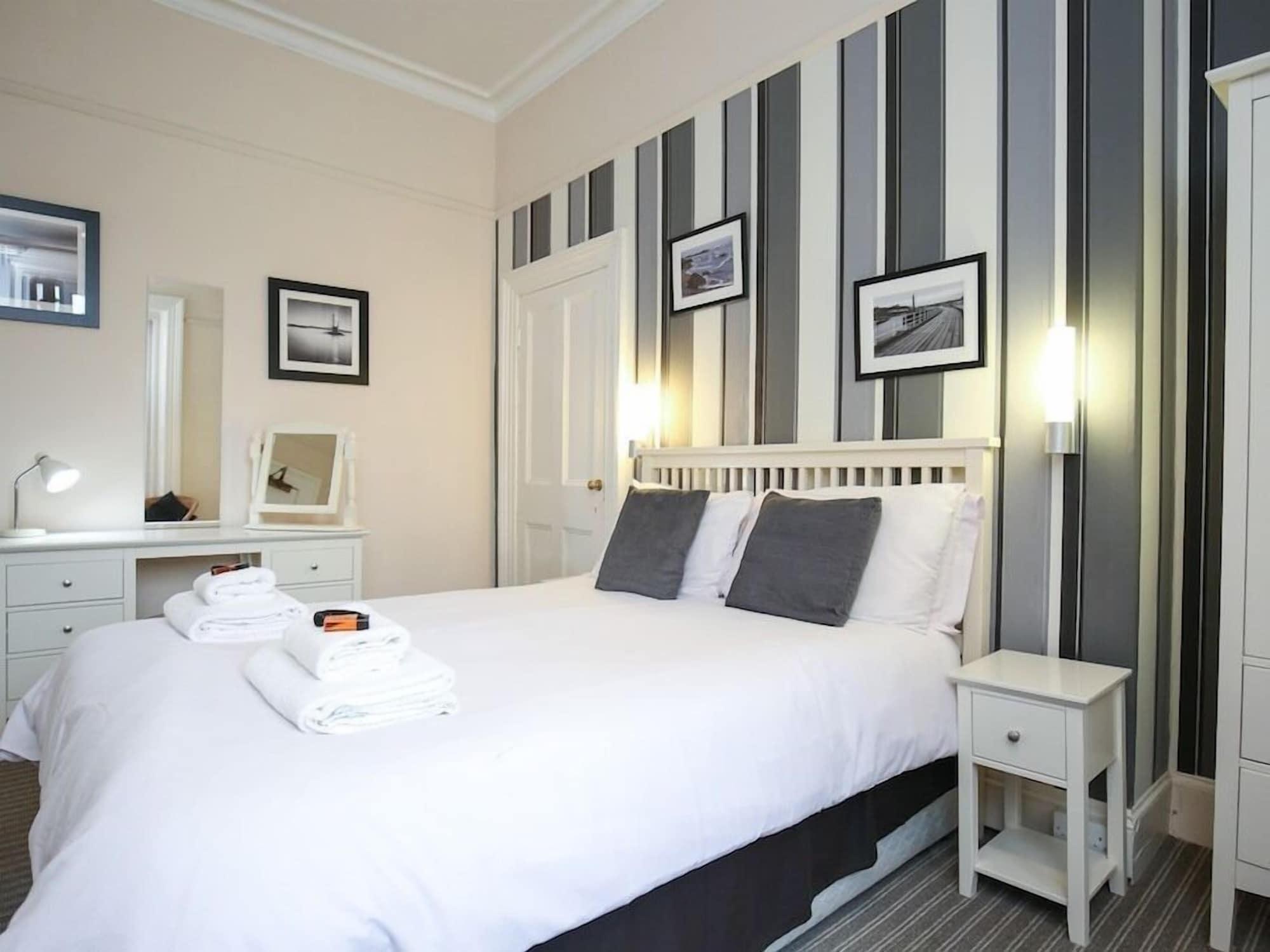 Riviera Guesthouse Whitby Ngoại thất bức ảnh