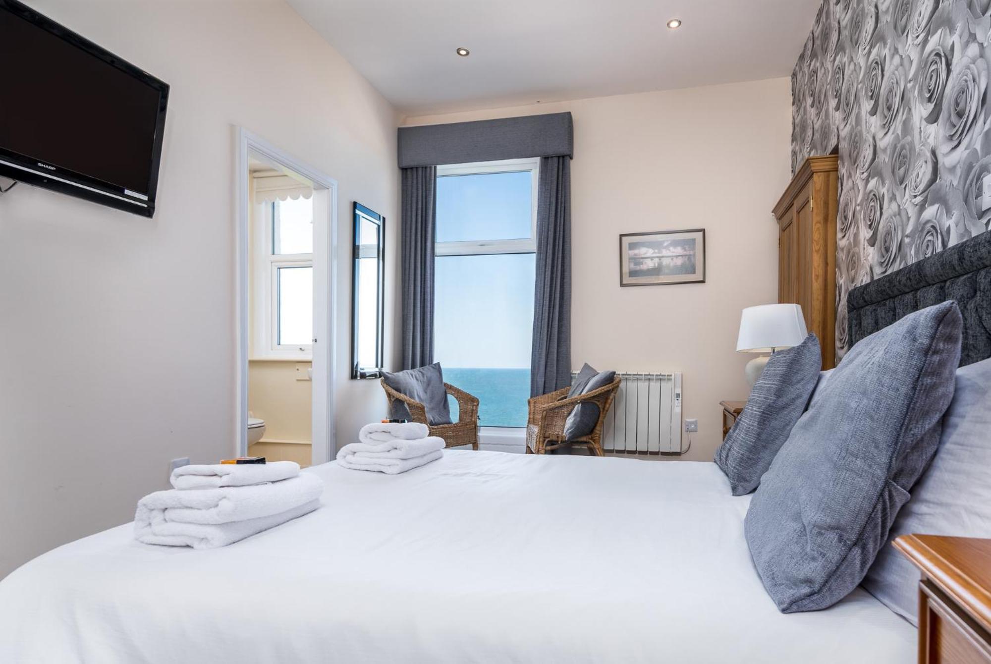 Riviera Guesthouse Whitby Ngoại thất bức ảnh